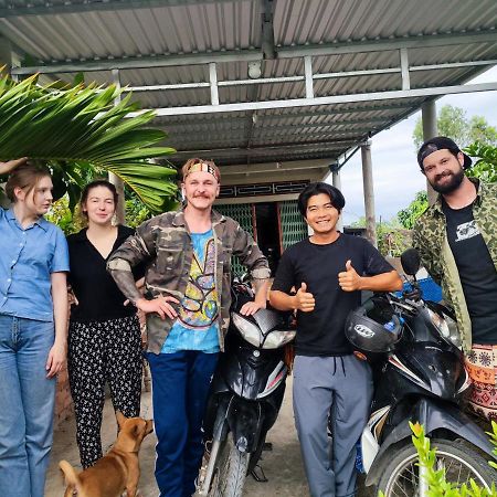 Bà Ngoại Homestay Cà Mau Exterior foto